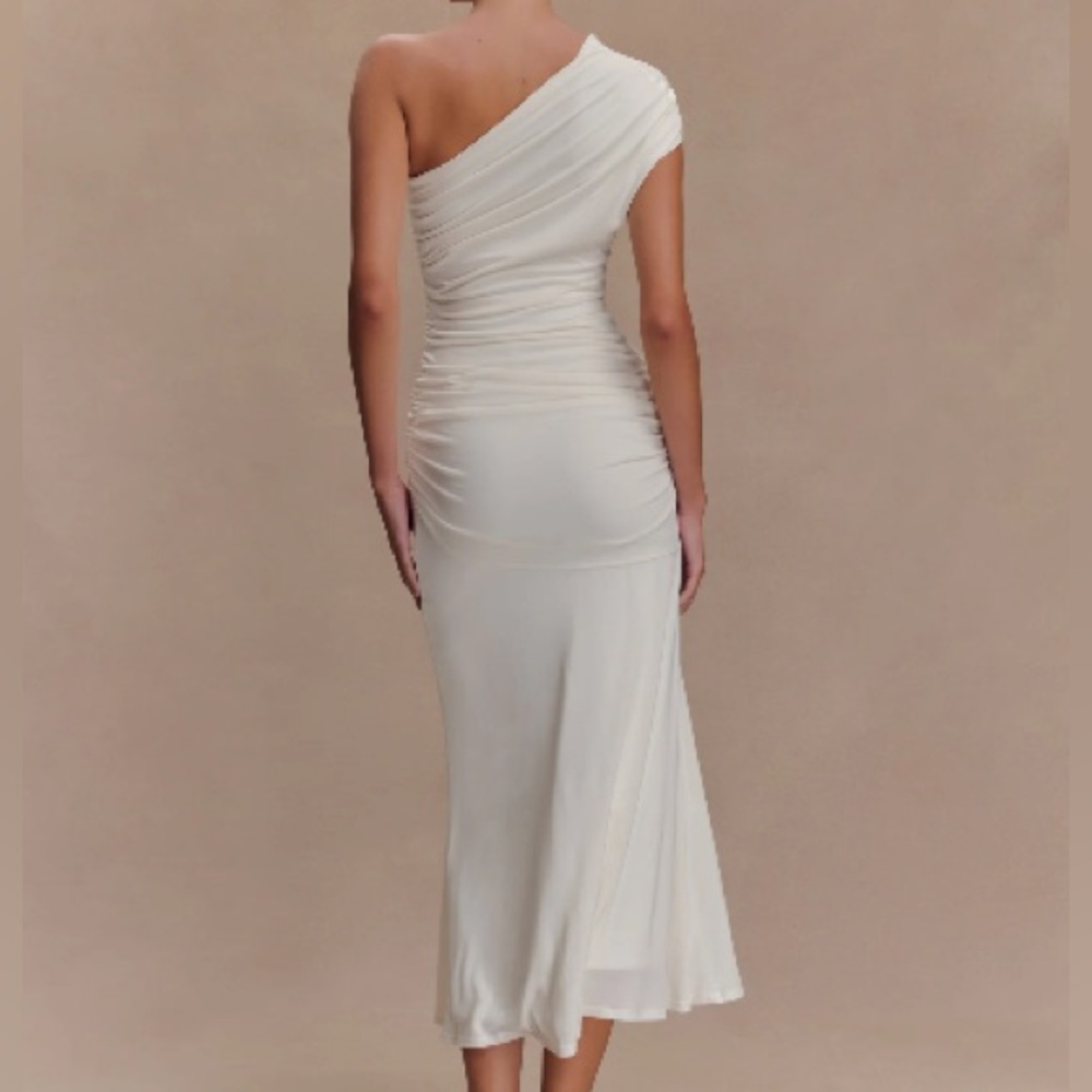 Meshki One-Shoulder White Ruched Midi Dress - Picture 2 of 7